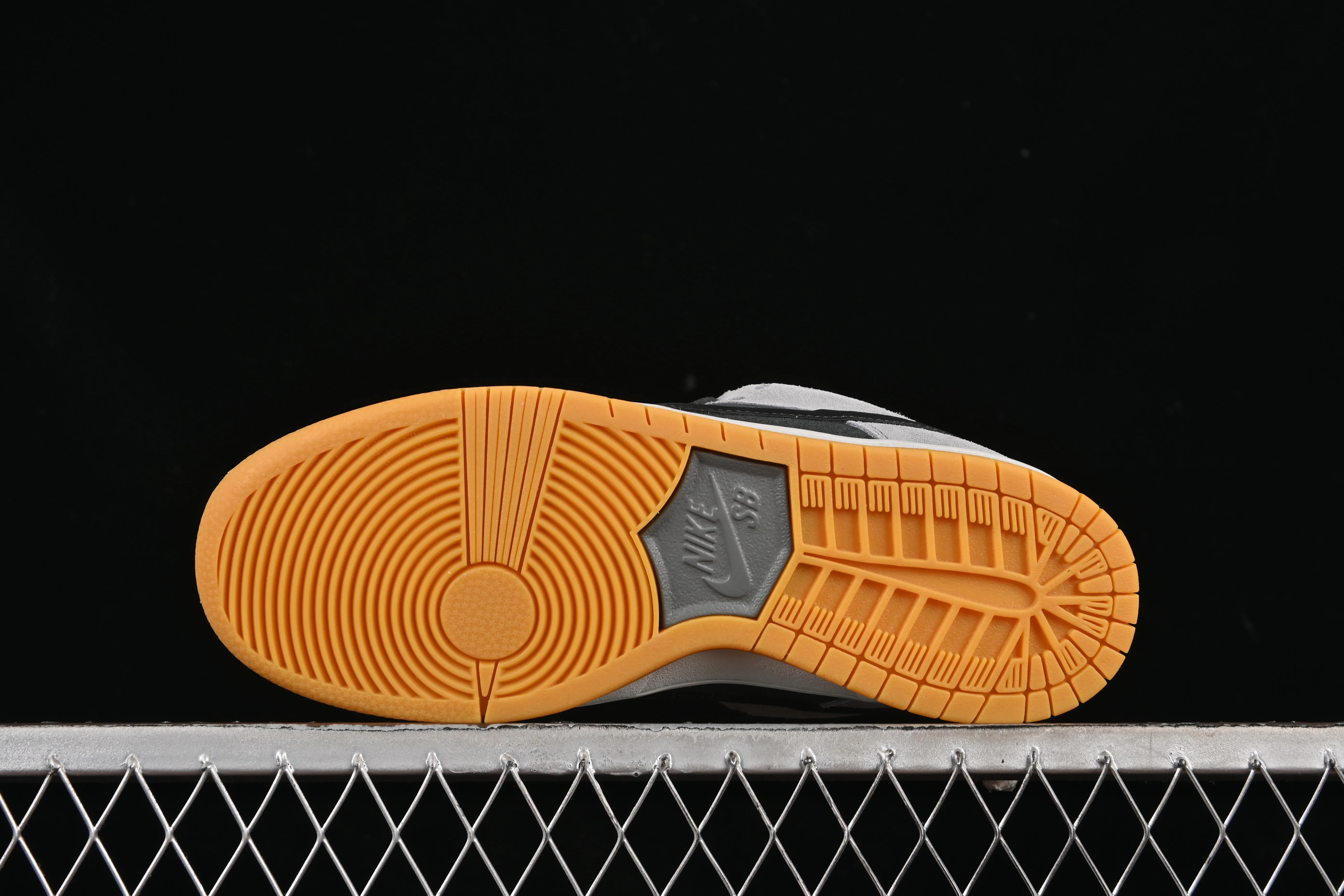 All categories Nk SB Dunk series Nk SB Dunk Low low-top sneakers Nike SB Dunk Low black gray low-top casual sneakers HF3063-001